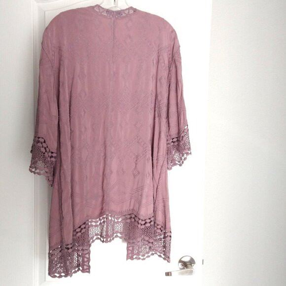 DEMOCRACY - Lavender Crochet Trim Cardigan - Medium - Picture 2 of 6